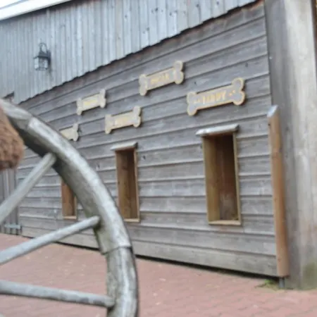 Wildwestruurlo Villa Buitenkant foto